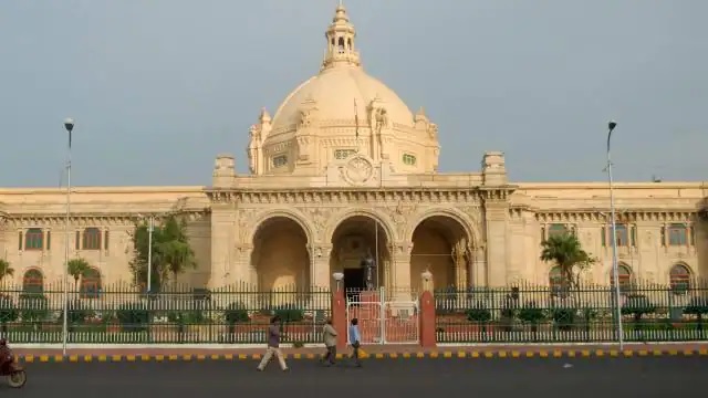 Congress and BSP will be allocated cabin in UP Vidhansabha