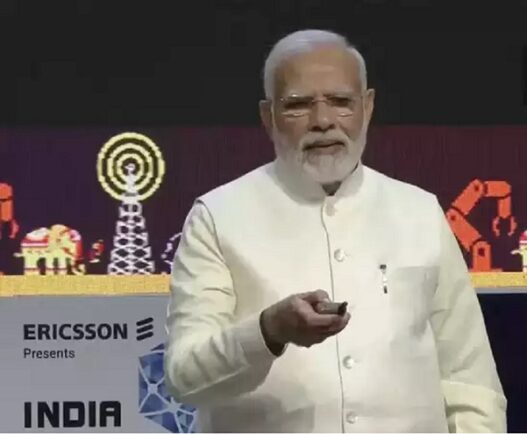 प्रधानमंत्री नरेंद्र मोदी