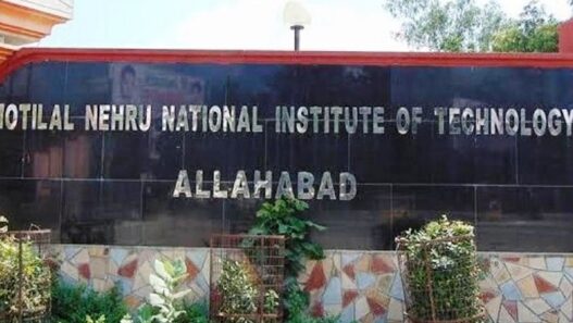 MNNIT students made first unmanned car