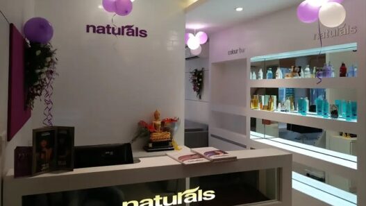 Naturals Salon And Spa
