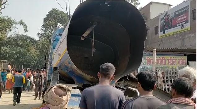 petrol tanker blast in Hajipur-Muzaffarpur NH 22