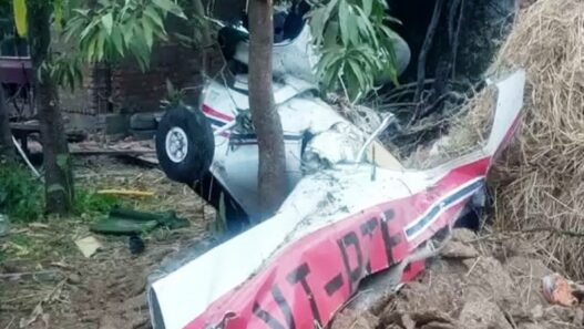 Plane collided with the dome of the temple