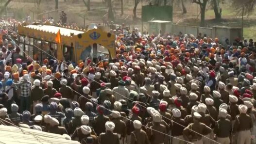 Amritpal Singh supporters create ruckus with swords and guns in Ajnala