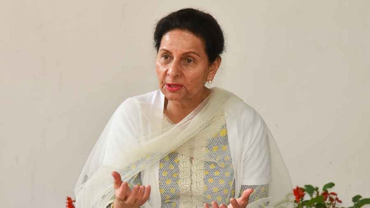 Congress suspended MP Preneet Kaur