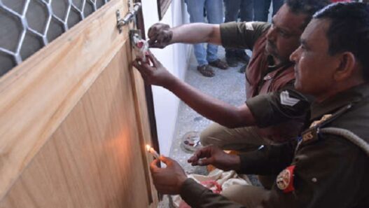 Five flats seized from gangster in Kanpur