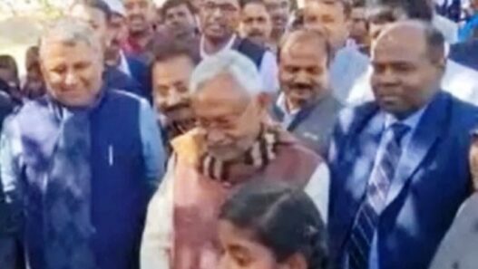 Saloni Kumari got the blessings of CM Nitish kumar