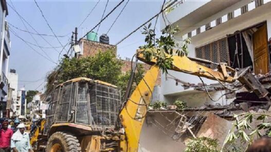 Bulldozer action in Umesh Pal murder case