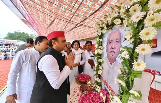 Akhilesh Yadav in santkabir nagar