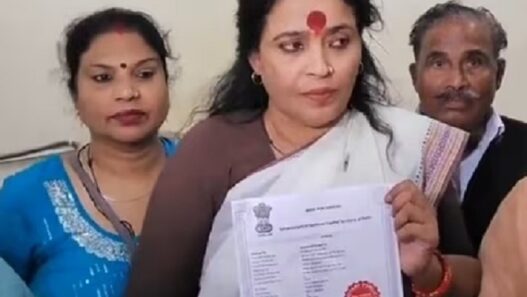 Congress leader offered to give her house to Rahul Gandhi