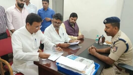 Congress lodges FIR against Amit Shah in Karnataka