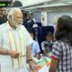 PM Modi traveled with children in Vande Bharat train