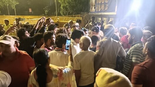 High voltage drama on Jantar Mantar