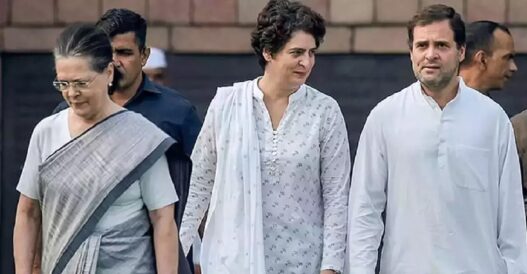 Now IT department has increased the trouble of Gandhi family