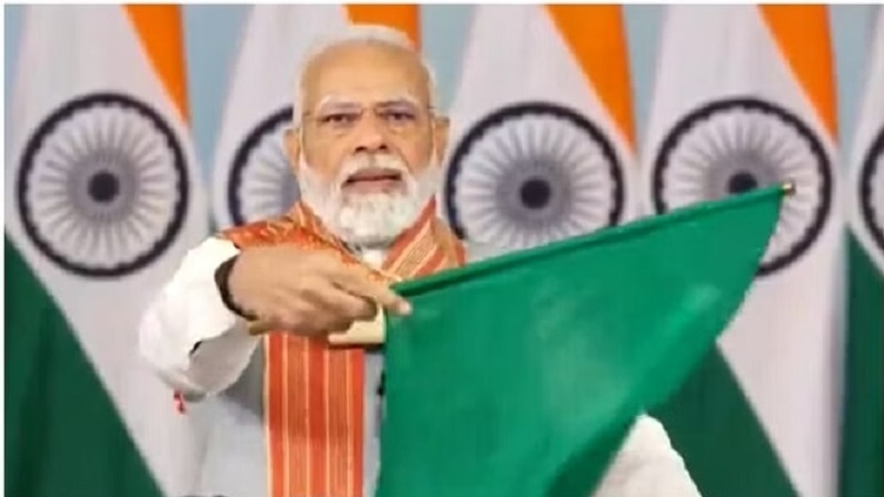 PM Modi flagged off Assam first Vande Bharat train