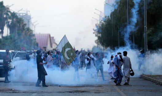 Situation uncontrollable in Pakistan