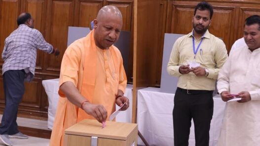 Yogi Adityanath voting