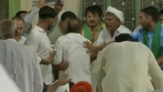 Khap panchayats support wrestlers