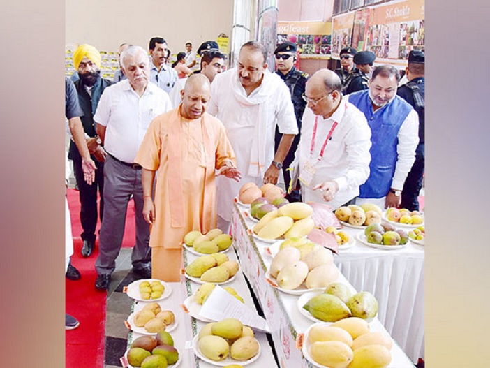 CM Yogi Adityanath in UP Mango Festival 2023