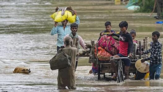 Delhi becomes watery