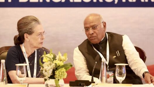 Mallikarjun Kharge big statement in bengaluru