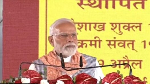 PM Modi in Geeta Press Gorakhpur