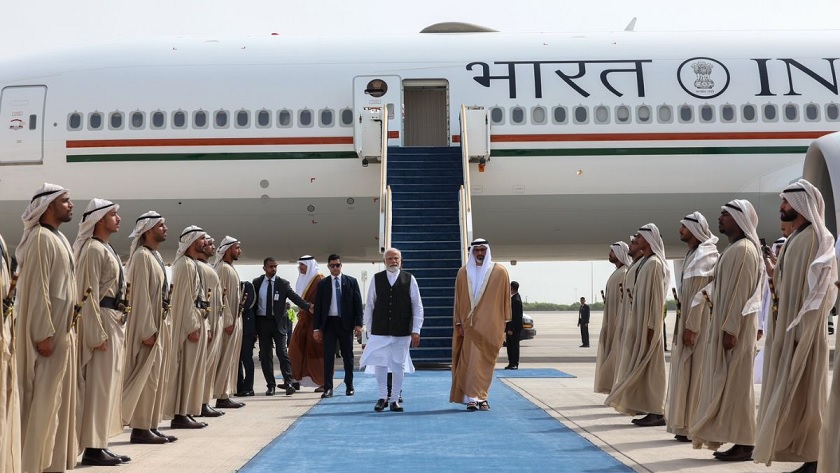 PM Modi reached Abu Dhabi