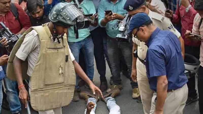 lathicharge in patna