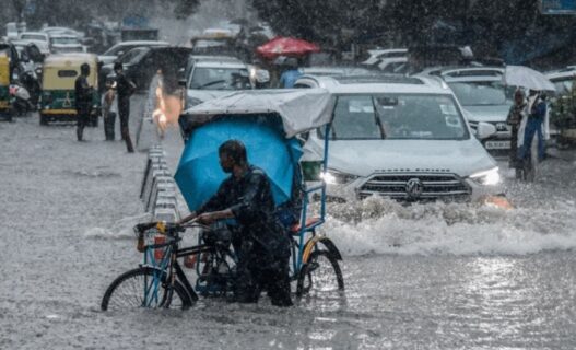 rain wreaks havoc in Himachal-Uttarakhand