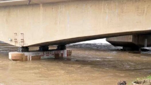 water level of Yamuna river is decreasing