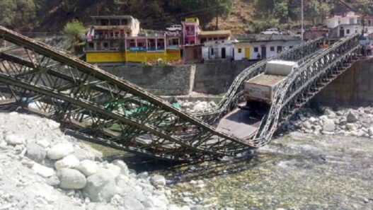 Bridge being built in Badrinath Dham damaged