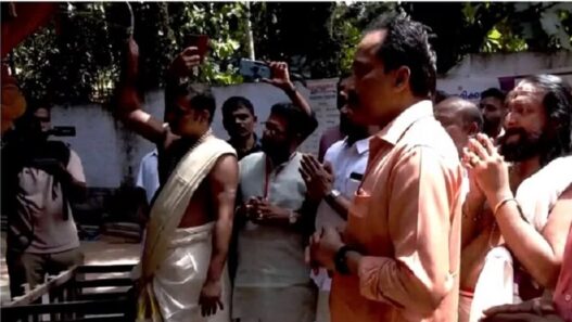 ISRO chief reaches Kerala Bhadrakali temple