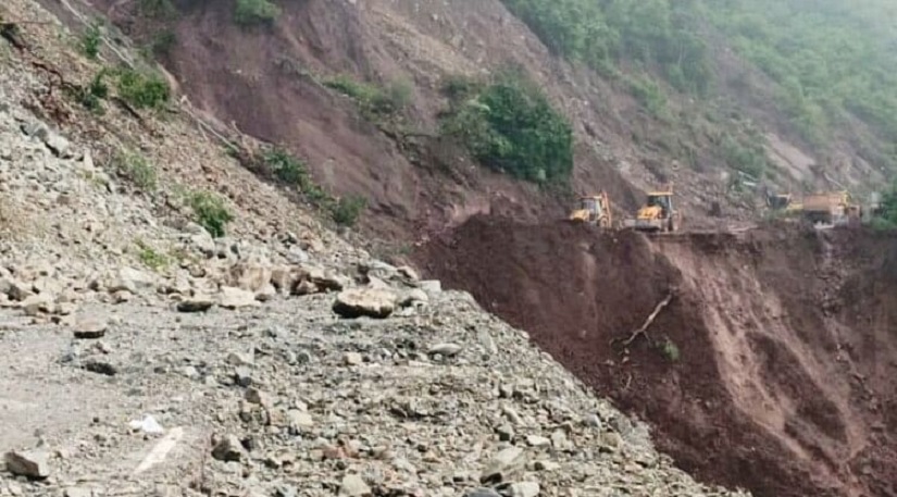 Landslide again on Kalka-Shimla National Highway