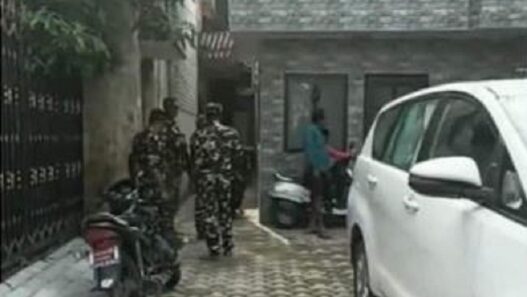 ED and IT raid 30 locations of Azam Khan