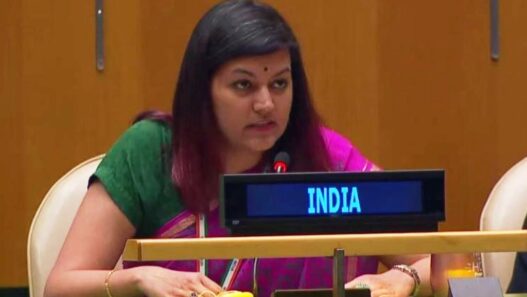 Petal Gahlot in un