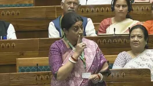 Smriti Irani speaks on women reservation bill