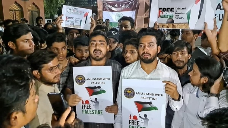 AMU students took out a march in support of Palestine