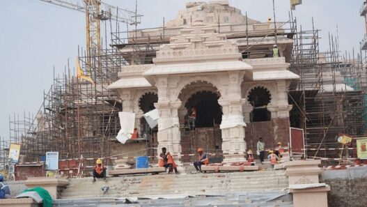 Good days for Ramlala priests, salary increased