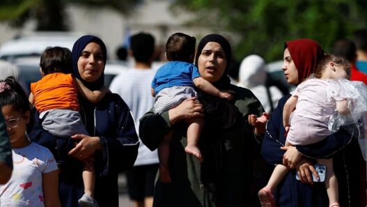 People of Gaza Strip stuck in the middle