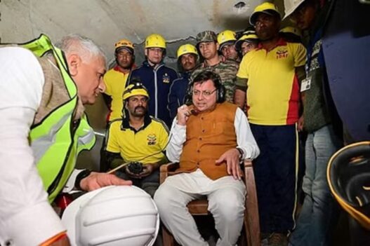 CM Pushkar singh dhami talked to trapped workers by Microphone