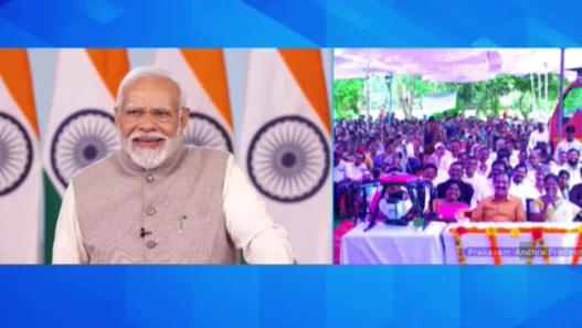 PM Modi said - For me there are only four castes, the resolve of developed India rests on 4 nectar pillars.