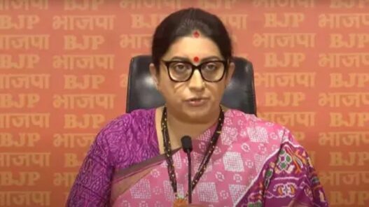 Smriti Irani asked questions to Bhupesh Baghel