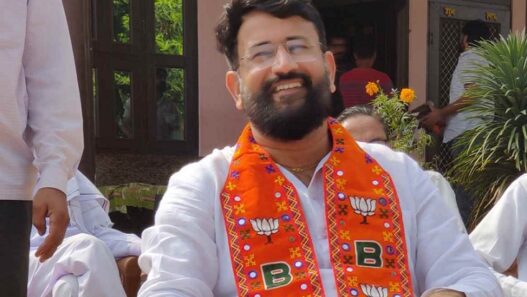 BJP leader Upen Yadav in discussion