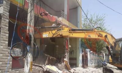 LDA and District administration bulldozed the shops and houses in Akbarpur Lucknow