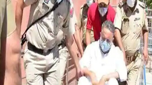 Mukhtar ansari pleaded in the court with folded hands