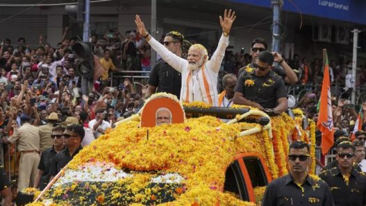 PM Modi will gift international airport to Ramnagari today