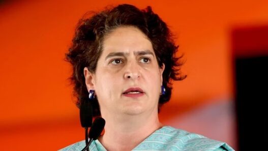 Priyanka Gandhi Deepa Das Munshi