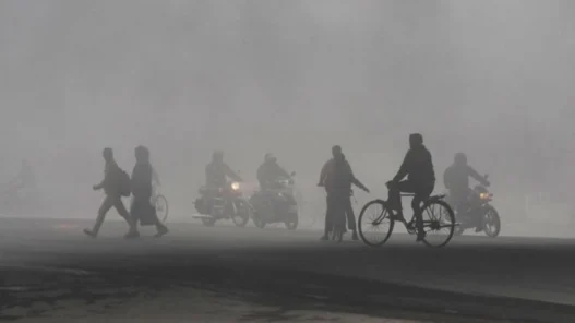 Meltdown and fog continue in UP