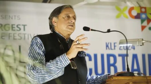 Shashi Tharoor at the Kerala Literature Festival