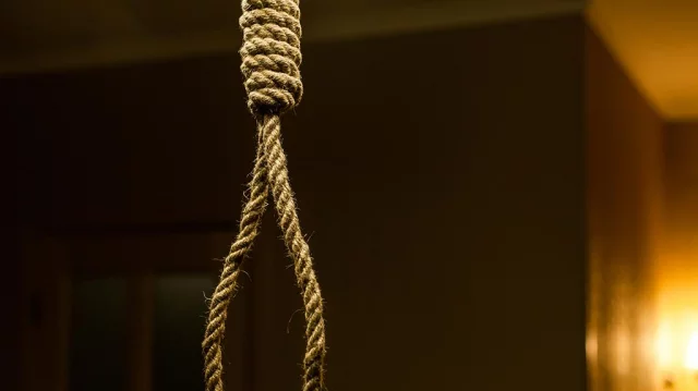 Female civil judge hanged herself in Budaun