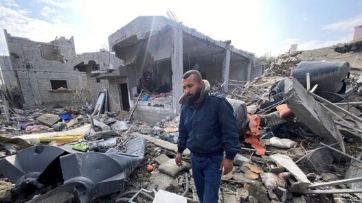 Hamas kneels before Israel, proposes ceasefire